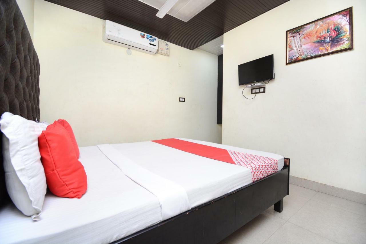 Oyo 29409 Hotel Best Sleep Inn 贾朗达尔 外观 照片