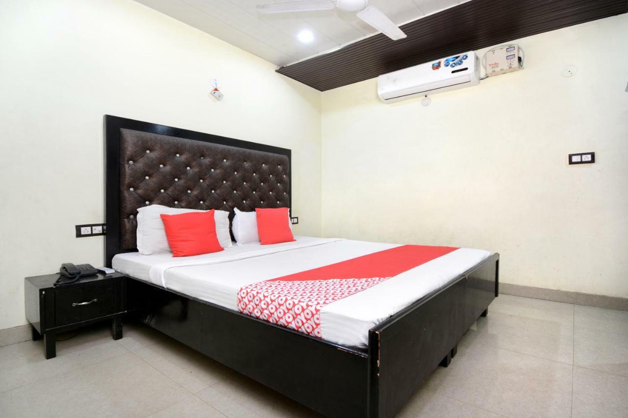 Oyo 29409 Hotel Best Sleep Inn 贾朗达尔 外观 照片