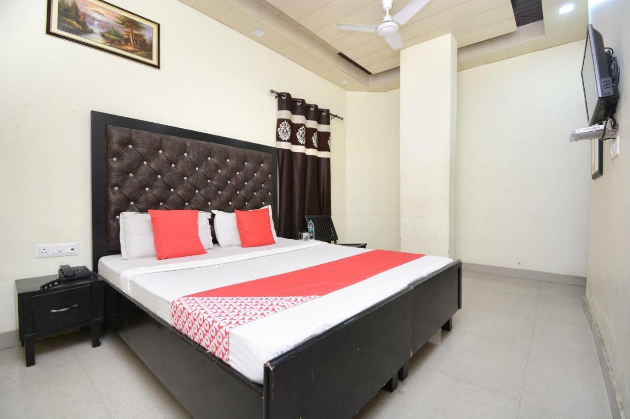 Oyo 29409 Hotel Best Sleep Inn 贾朗达尔 外观 照片